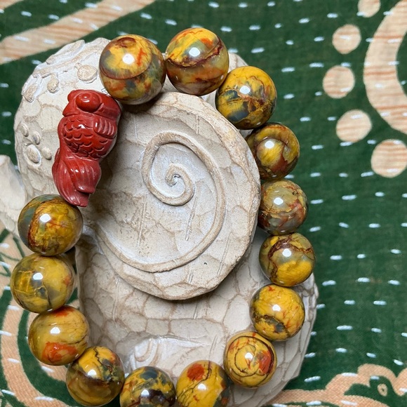 Golden Pietresite 13mm with Red Alashan Koi Fish - Picture 5 of 6